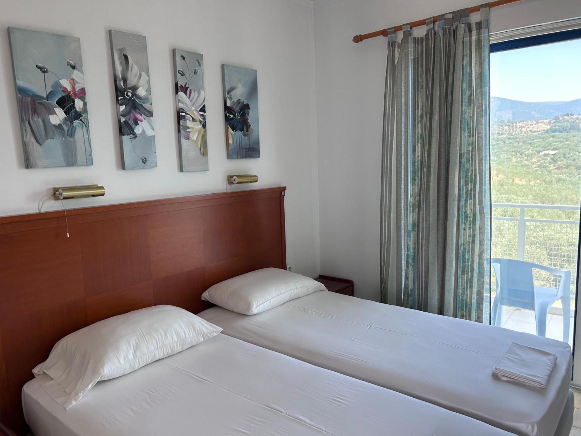 Bay Holiday Hotel & Spa Karavomilos  Экстерьер фото