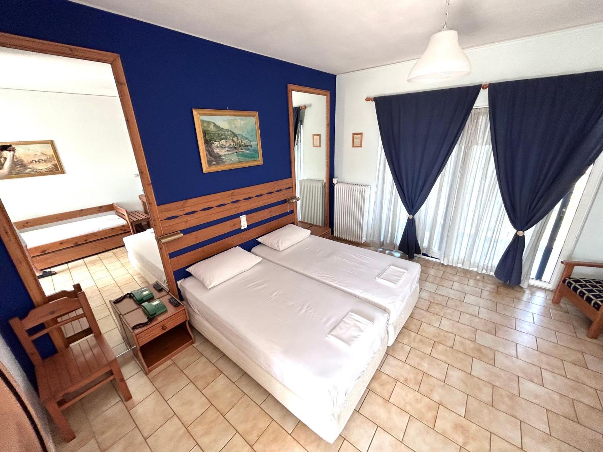 Bay Holiday Hotel & Spa Karavomilos  Экстерьер фото