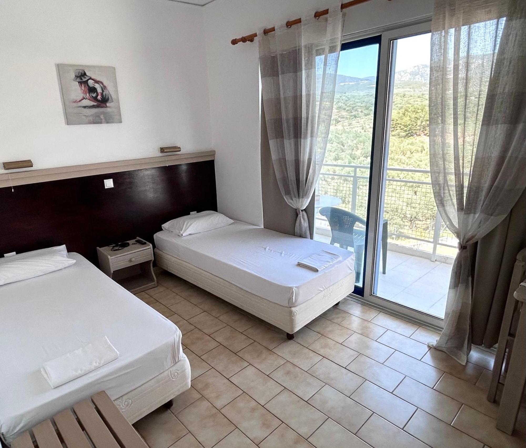 Bay Holiday Hotel & Spa Karavomilos  Экстерьер фото