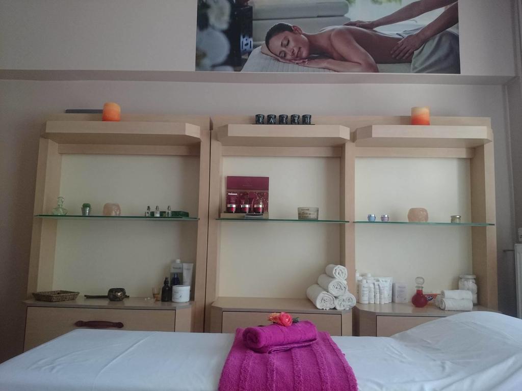 Bay Holiday Hotel & Spa Karavomilos  Экстерьер фото